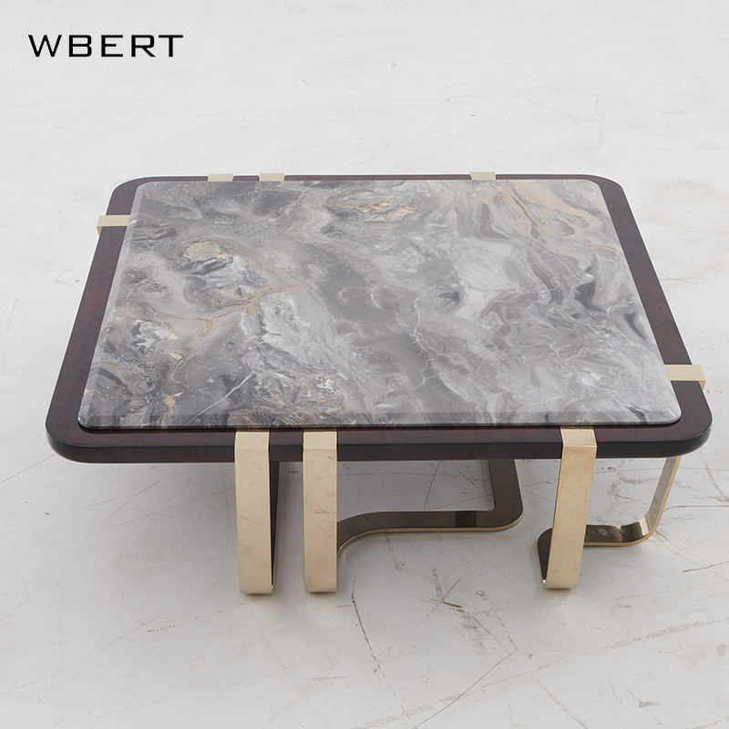 สีเทาเข้ม