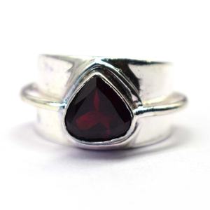 925 Sterling Sliver Heart Shape Faceted Natural <b>Garnet</b> Gemstone Handmade <b>Ring</b> - Product Image 1
