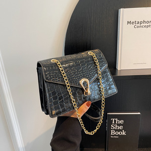 Newest Wholesale Fashion Trends Elegant Hand Bags Luxury Women's Handbags for Ladies - Product Image 3