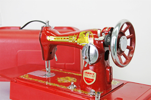 Machine à coudre manuelle domestique, état neuf, usage industriel, avec point de couture, fil épais, fonctionnement mécanique - Product Image 5