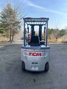 Montacargas Eléctrico TCM 3T Usado en Venta, Modelo 30, Buen Estado, Mástil de Tres Secciones, Precio Accesible, Caja de Cambios/Motor - Product Image 5