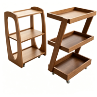 Lit de massage de luxe en bois massif Woodenjoy au design moderne, avec matériaux en cuir et surface lisse, idéal pour les spas et salons de beauté professionnels.