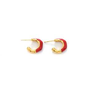 Aros de Acero Inoxidable con Baño de Oro PVD Rojo, Joyería de Moda Sostenible y Resistente - Product Image 1