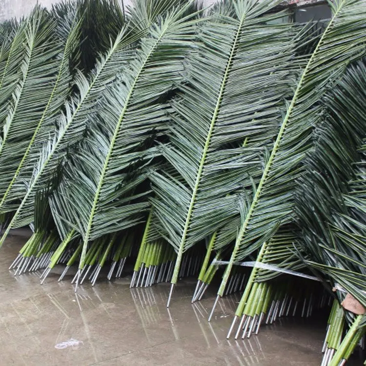Kunstmatige tropische kokos palmbladeren, goedkoop, binnen en buiten, UV-bestendig, nepgedroogde kokosnoottakken