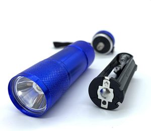 Mini lampe torche étanche en aluminium à 9 LED avec interrupteur à bouton et logo personnalisé pour la promotion - Product Image 6