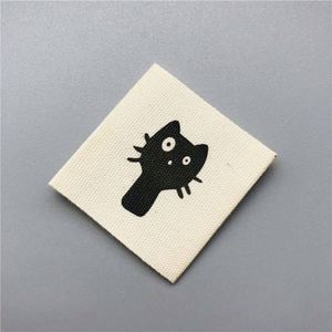 Étiquette tissée pour vêtement, étiquette de col personnalisée, logo brodé, étiquettes en satin de soie imprimées sur mesure - Product Image 2