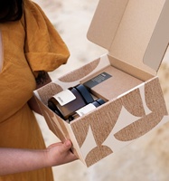Boîtes d'expédition en carton ondulé pour l'emballage des produits ; Boîtes en papier d'emballage robustes personnalisées