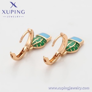 X001020368 Gioielli XUPING <span class=keywords><strong>Orecchini</strong></span> a Cerchio con Ciondolo a Forma di Pianta <span class=keywords><strong>Cactus</strong></span> Placcati in Oro 18K per Donna - Product Image 3