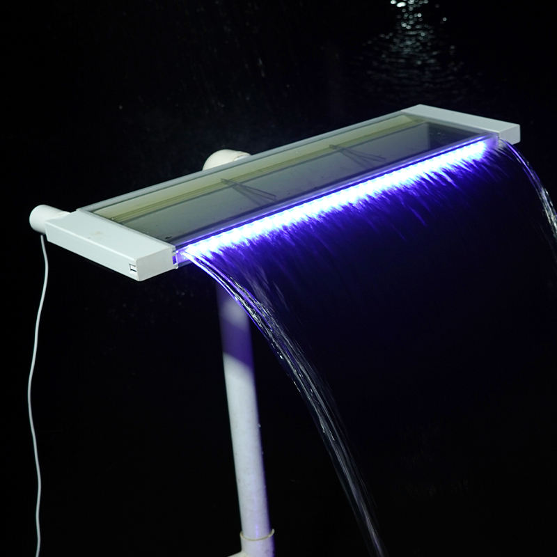 Blanc L600mm, rebord 150mm avec LED, télécommande, transformateur