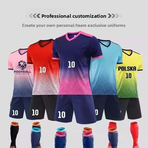 Maßgeschneidertes Original Herren-Fußballtrikot Team-Shorts Polyester Atmungsaktiv V-Ausschnitt Kurzarm - Product Image 2