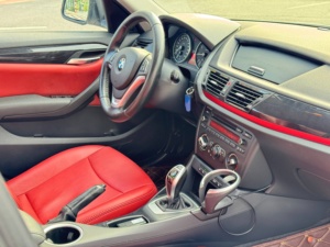 <span class=keywords><strong>BMW</strong></span> X1 2.0T - Edición Fashion Upgrade, SUV Usado en Venta, Gasolina, Volante a la Izquierda, Vehículo de <span class=keywords><strong>Segunda</strong></span> <span class=keywords><strong>Mano</strong></span> - Product Image 6