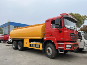 Camion-citerne à carburant lourd 6x4 à 10 roues avec essieu tandem arrière et pompe de distribution mobile - Product Image 2