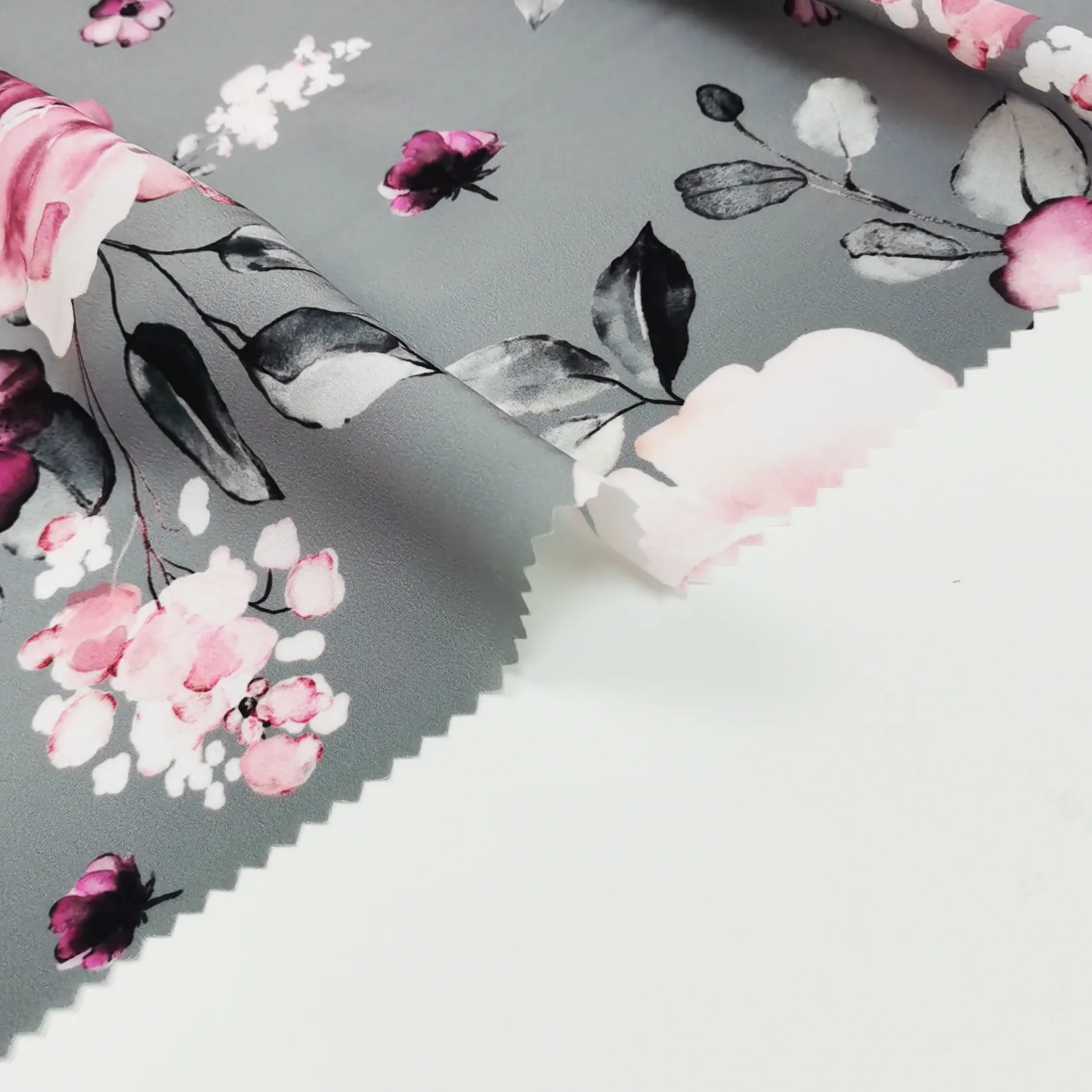 Yüksek kaliteli yumuşak dokunmadan hafif kırışık polyester koshibo çiçek krep kumaş bayan elbise için
