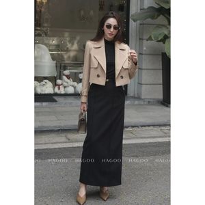 Veste Courte Kaki Femme en Mélange de Coton Infroissable, Manches Chauve-Souris, Col en V – Élégante, Décontractée, Idéale pour le Bureau et les Trajets Quotidien - Product Image 1
