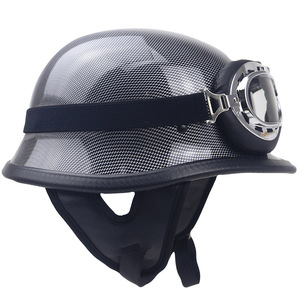 Casque de moto vintage haut de gamme avec fibre de carbone et visière de protection pour la conduite - Product Image 2