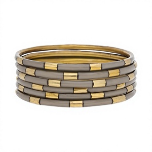 Brazalete de latón chapado en oro hecho a mano para mujer, estilo bohemio, con resina, ajustable, para boda, joyería de moda - Product Image 1