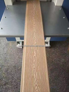 Mesin pembuat DeKing PE 1967 ramah lingkungan, mesin ekstrusi profil plastik kayu untuk dekorasi luar ruangan - Product Image 5