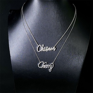 Iced out fashion design <span class=keywords><strong>collana</strong></span> <span class=keywords><strong>in</strong></span> <span class=keywords><strong>argento</strong></span> sterling <span class=keywords><strong>925</strong></span> <span class=keywords><strong>con</strong></span> <span class=keywords><strong>nome</strong></span> personalizzato <span class=keywords><strong>in</strong></span> oro bianco <span class=keywords><strong>con</strong></span> vvs moissanite - Product Image 6