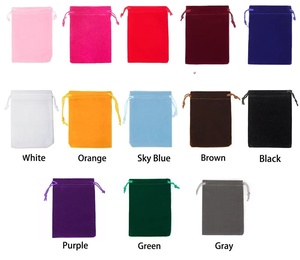 Sacs en flanelle sacs en velours cordon pochette à bijoux petit sac <span class=keywords><strong>cadeau</strong></span> en tissu pour Bracelet faveur <span class=keywords><strong>de</strong></span> fête <span class=keywords><strong>d</strong></span>'<span class=keywords><strong>anniversaire</strong></span>, <span class=keywords><strong>d</strong></span>és, ornement 9X7CM - Product Image 2