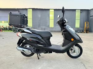<span class=keywords><strong>Scooter</strong></span> à essence <span class=keywords><strong>Suzuki</strong></span> Ryumeng 125cc, facile à utiliser pour les débutants et exportable. - Product Image 4