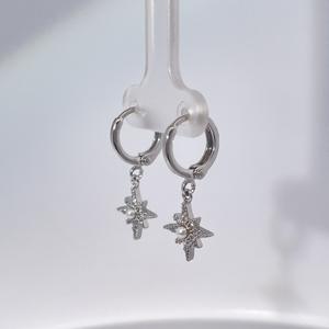 ต่างหูทองเหลืองชุบทองคำขาวประดับเพชรคิวบิกเซอร์โคเนียและมุกเทียมรูปดาว ดีไซน์คลาสสิกหรูหราสำหรับผู้หญิง - Product Image 5