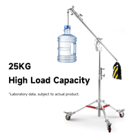 Support d'éclairage professionnel en acier inoxydable robuste de 4,2 m à double usage avec bras articulé, trépied C + roues, capacité de charge de 25 kg pour flash de studio et boîte à lumière