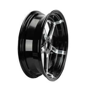 Roues en aluminium noir brillant CNC personnalisées pour Harley, moyeu arrière de 18 pouces, adaptées aux modèles Glide de 2008 à 2019. - Product Image 3