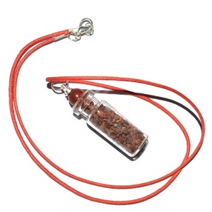 Colgante de botella de jaspe rojo chapado en oro de alta calidad Colgante de piedra de ágata natural con chips Estilo lindo - Product Image 1