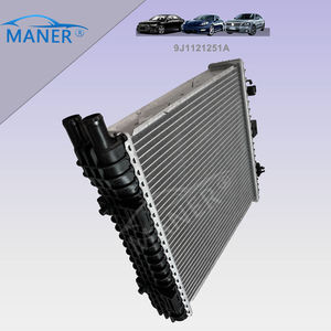อะไหล่รถยนต์ยอดนิยม MANER หม้อน้ำหล่อเย็น 9J1121251A สำหรับ Porsche Taycan Audi Etrgt - Product Image 2