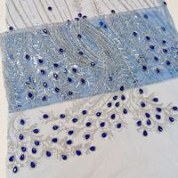 Tissu en dentelle brodée de plumes de paon à sequins argentés, bleu roi, avec perles en forme de goutte, pour robe, vente en gros personnalisée