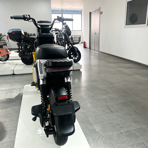 Moto électrique urbaine à grande vitesse avec moteur brushless longue portée pour les trajets quotidiens - Product Image 4