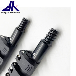 Perche de nettoyage télescopique en aluminium avec embout fileté US et poignée en éponge - Product Image 4