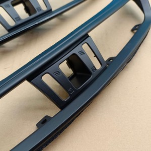 68750-4BA0A 68750-6FL2A Autoteile Klimaanlagen-Lüftungsrahmen für Nissan X-Trail Rogue Qashqai 2014-2021 - Product Image 5