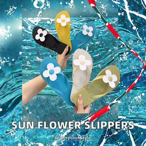 Nuevas Chanclas de Playa de PVC Impermeables y Antideslizantes para Mujer, con Diseños de Sol y Flores - Product Image 2