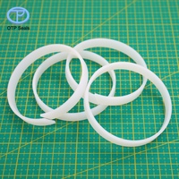 Joints d'étanchéité personnalisés en UHMWPE 80x75x10mm – Solutions d'étanchéité non standard en polyéthylène à très haut poids moléculaire pour usine
