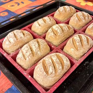 9-Compartment Food-Grade <b>Silicone</b> Bread <b>Baking</b> Mold Reusable and Easy to Demold Safe for Making Cakes - Product Image 3