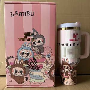 Set Regalo Tumbler Termico da 40oz in Stile Cartone Animato, Simpatica Tazza da Auto in Acciaio Inox con Cannuccia e Logo Personalizzato per Viaggi Invernali - Product Image 5