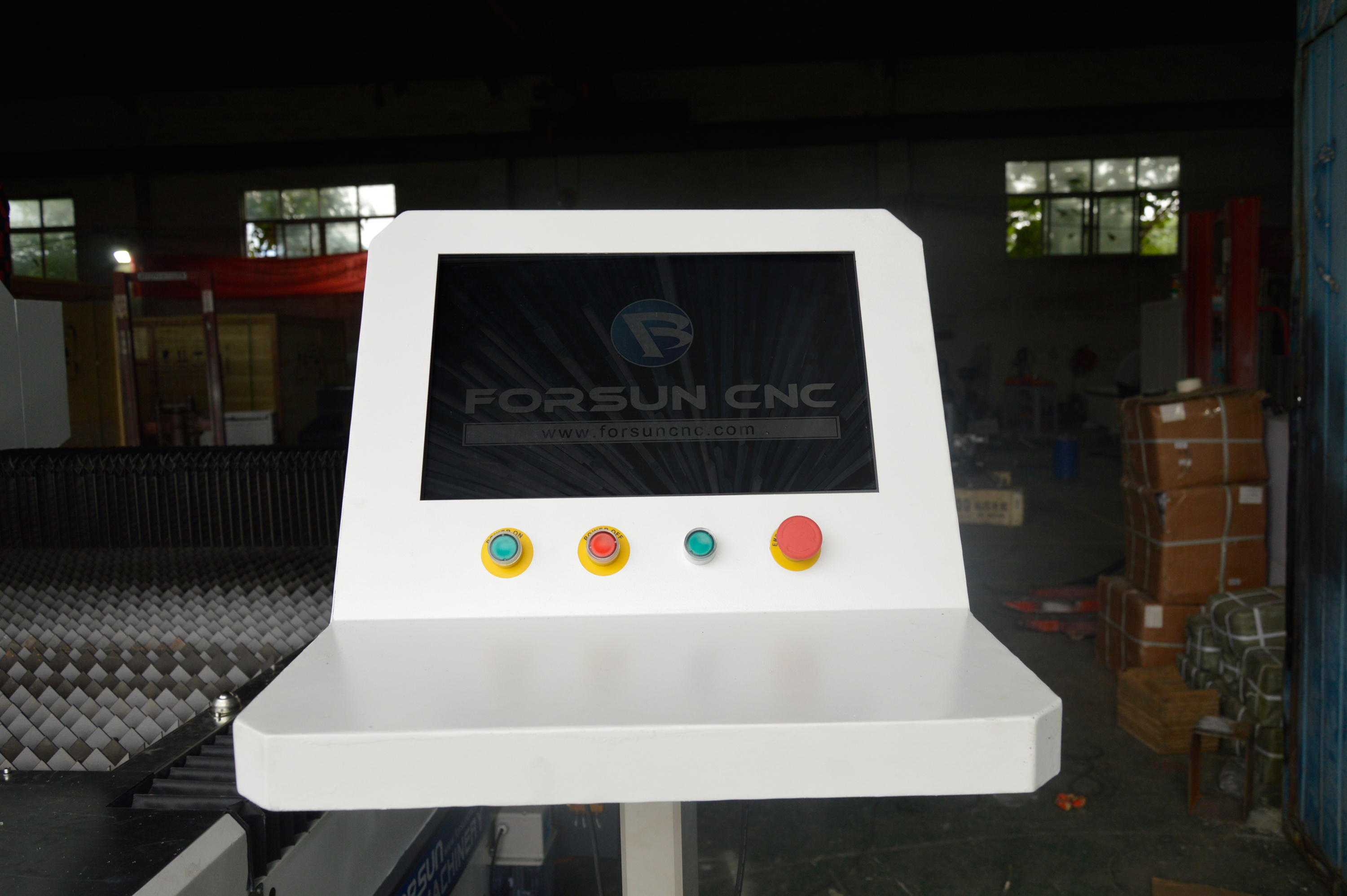 Machine laser de haute qualité garantie 3 ans, en acier, fer, aluminium laiton, coupe laser 3kw, bon marché
