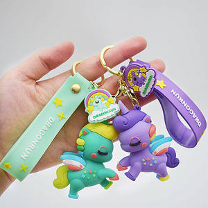 Cartone animato arcobaleno cavallo piccolo piscina <span class=keywords><strong>unicorno</strong></span> portachiavi <span class=keywords><strong>ciondolo</strong></span> borsa per ragazza carina accessorio statuetta piccolo moschettone acrilico perfetto - Product Image 3