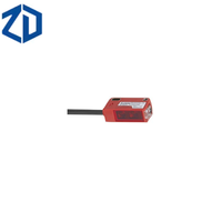LEUZE HT3C/4P Capteur de réflexion diffuse avec suppression d'arrière-plan 50129376