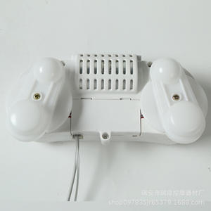 Mécanisme de massage rechargeable à quatre dents et transmission en deux étapes pour pétrissage des épaules et du cou avec chargement USB - Product Image 5