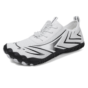 Zapatos Casuales Blancos y Negros con Diseño de Cinco Dedos, Sandalias Ligeras y Flexibles, Resistentes al Desgaste, Ideales para Caminar - Product Image 3