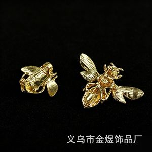 Broche Abeille en Alliage de Zinc Yiwu, Sertie de Griffes, Épingle de Mode Unisexe, Cadeau - Product Image 2