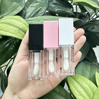 Mini contenant de brillant à lèvres personnalisé de 5ml rose blanc noir couleurs avec bouchon à vis et applicateur grande baguette