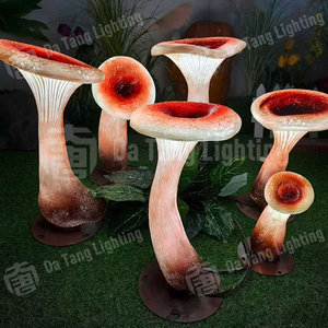 Luces LED decorativas con forma de mini trompeta de hongo para jardín exterior y caminos paisajísticos - Product Image 4