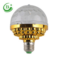 Meilleure Vente Ampoule LED E27 3W Multicolore Rotative Effet Disco Boule Magique Scène