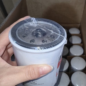 LF716 Hyundai Vidalı Motor Yağı Filtresi için Yeni Yüksek Kaliteli LF716 55213927 B161-S LF3537 - Product Image 4