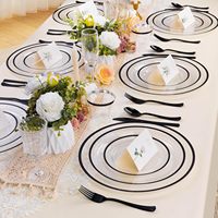 Lot de 25 assiettes décoratives jetables en plastique transparent de 12 pouces avec bord noir, parfaites pour la décoration de table lors de fêtes, mariages, dîners