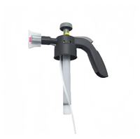 Pulvérisateur à pression Horyard blanc 2L en PE/PP, robuste, durable, écologique, alimenté par l'eau, avec buse à mousse pour l'arrosage du jardin