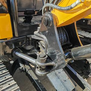 Miniexcavadora SANY26U de segunda mano de alta calidad, excavadora sobre orugas de cambio lateral SNAY a la venta a bajo precio - Product Image 5